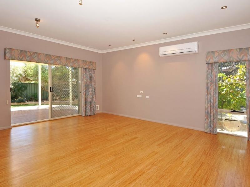 9 Calgary Place, Kingsley WA 6026