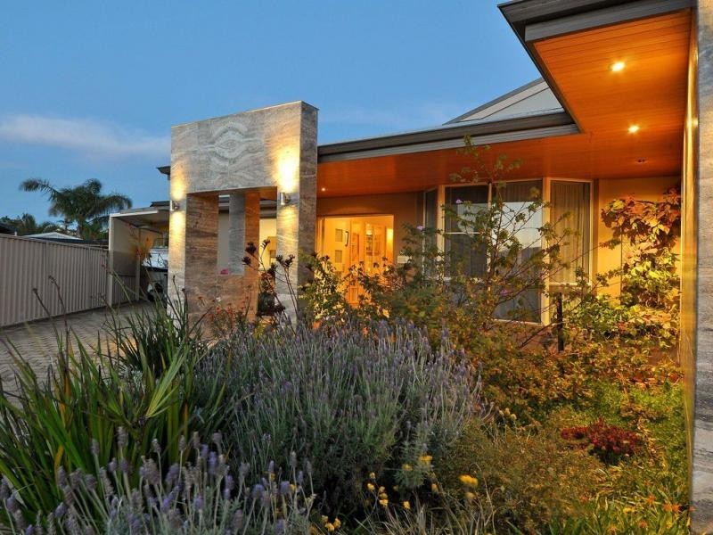 9 Calgary Place, Kingsley WA 6026