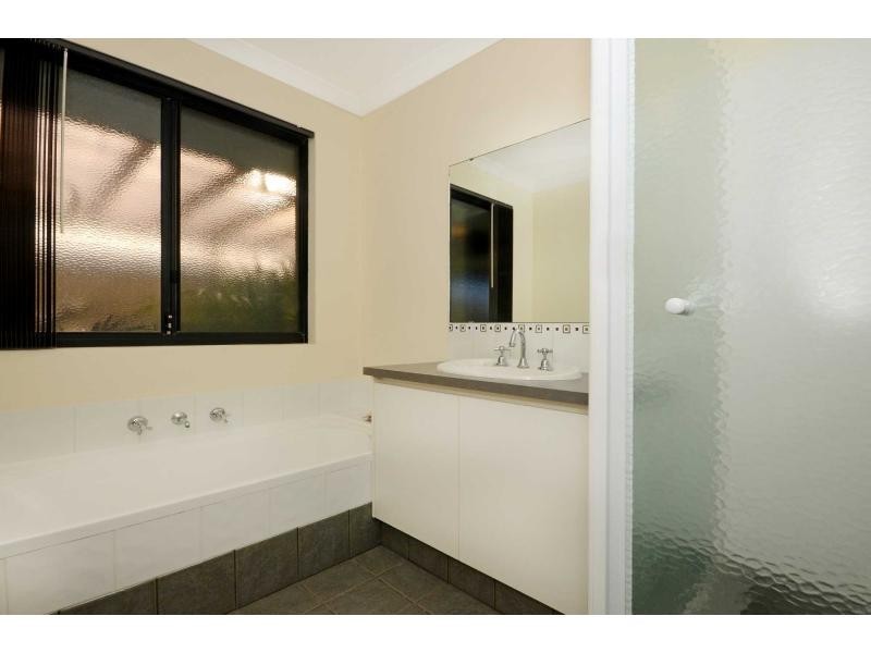 7 Lakewood Terrace, Clarkson WA 6030