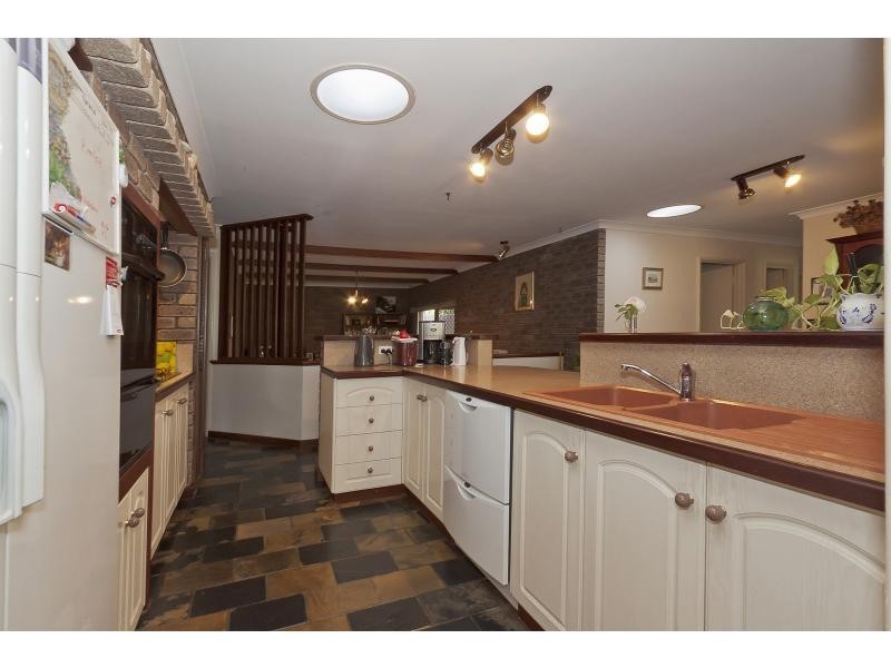 3 Crane Close, Ocean Reef WA 6027