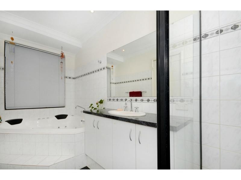 45 Palmerston Crescent, Tapping WA 6065