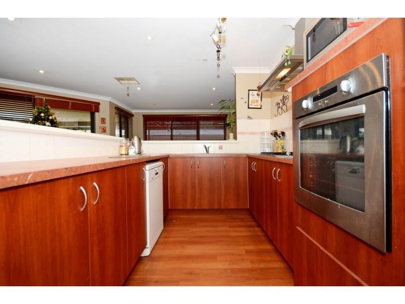 45 Palmerston Crescent, Tapping WA 6065