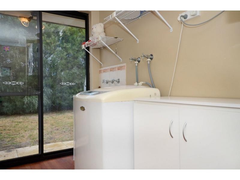 45 Palmerston Crescent, Tapping WA 6065