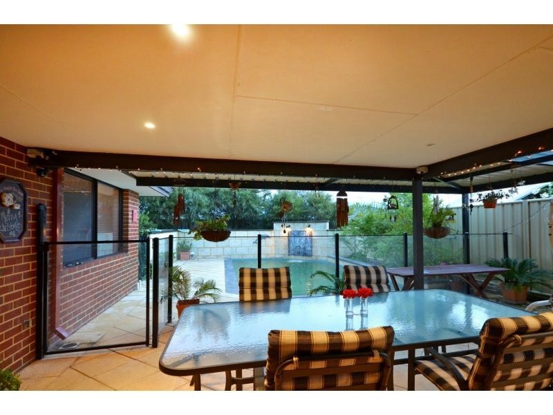 45 Palmerston Crescent, Tapping WA 6065