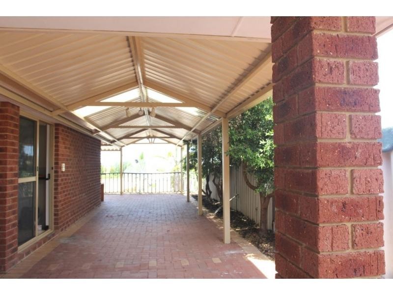 8 Allspice Vista, Mirrabooka WA 6061