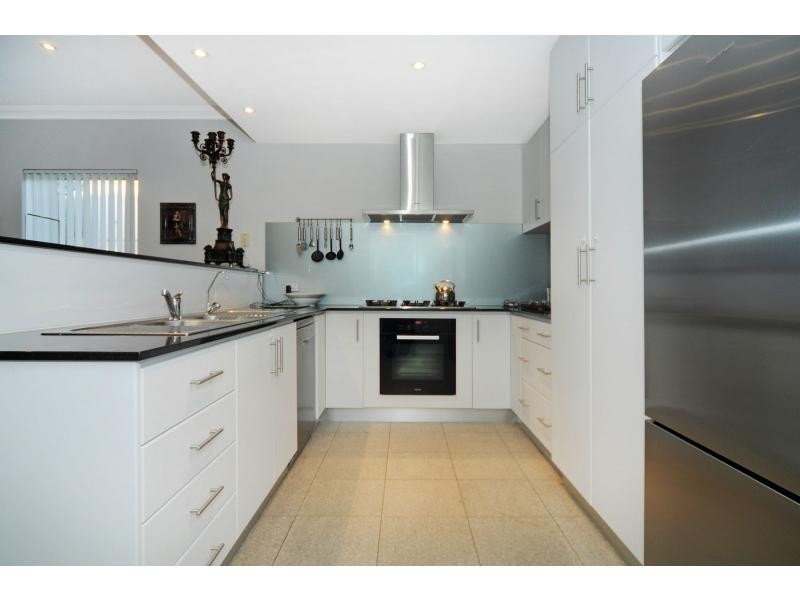 14 Sycon Way, Karrinyup WA 6018