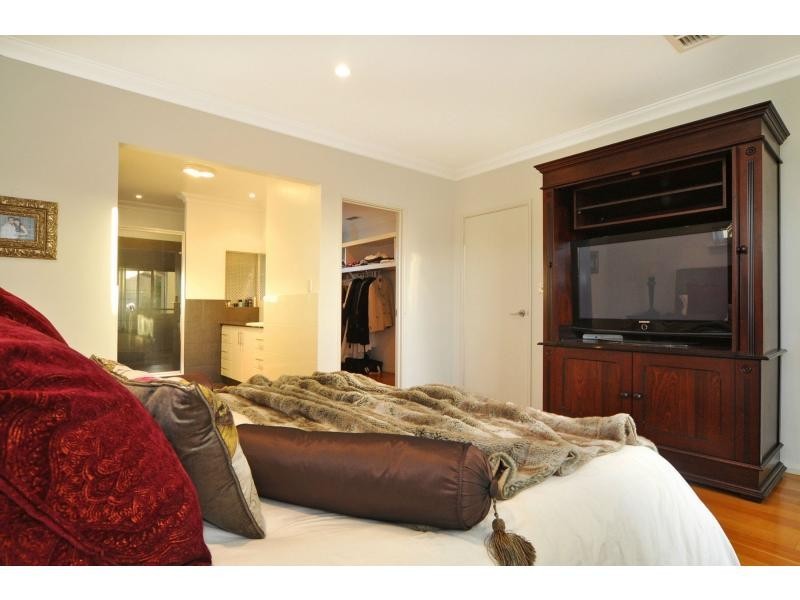 14 Sycon Way, Karrinyup WA 6018