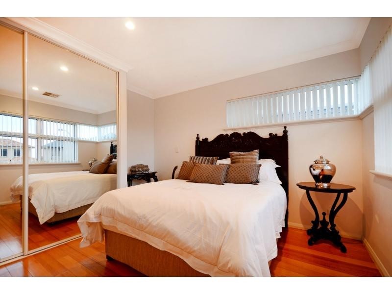 14 Sycon Way, Karrinyup WA 6018