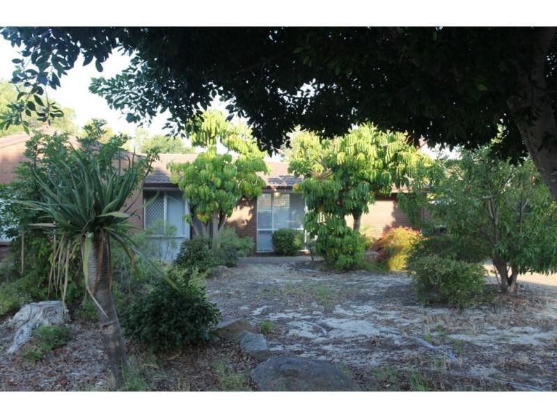 4 Atwick Way, Craigie WA 6025