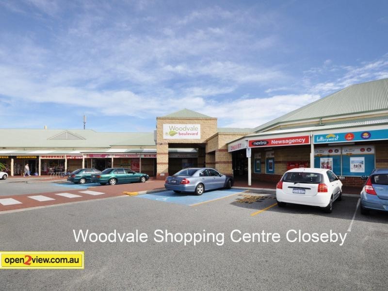 8 Greenoak Place, Woodvale WA 6026