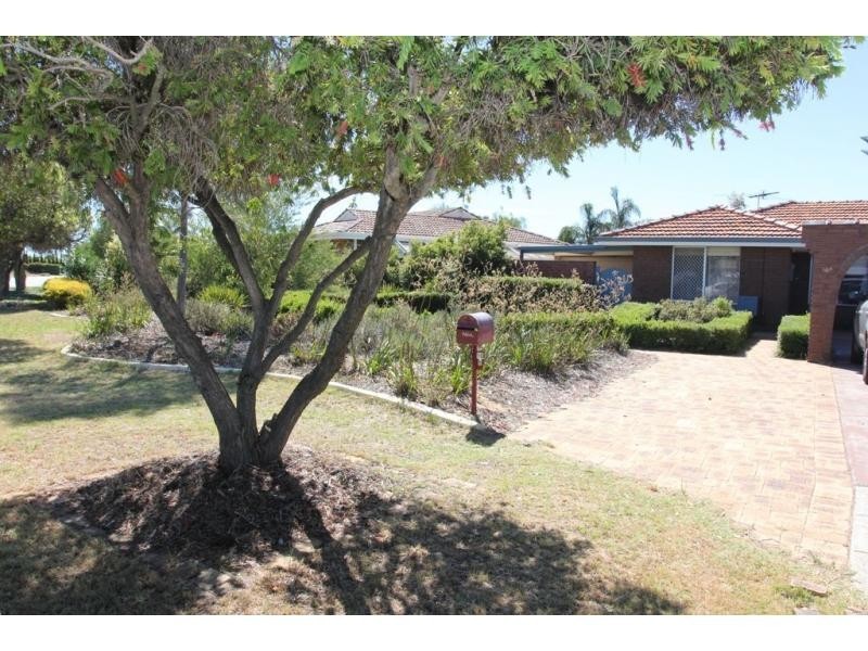 10B Sillmon Way, Duncraig WA 6023