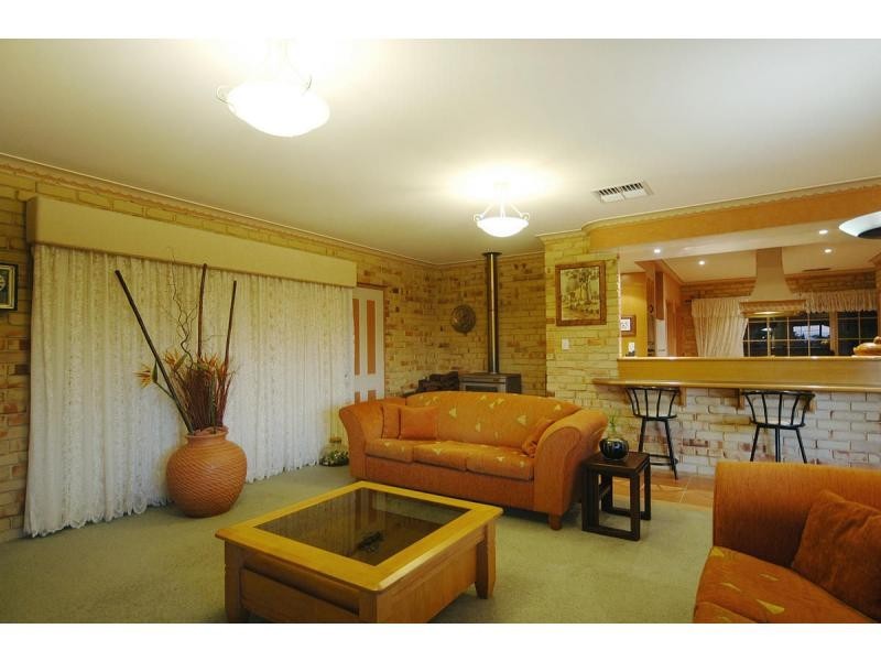 2 Latifa Close, Ocean Reef WA 6027