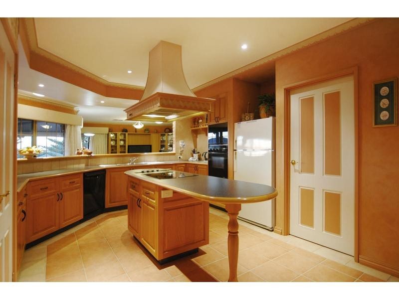 2 Latifa Close, Ocean Reef WA 6027