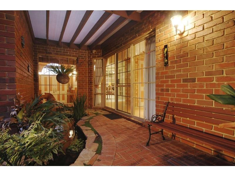 2 Latifa Close, Ocean Reef WA 6027