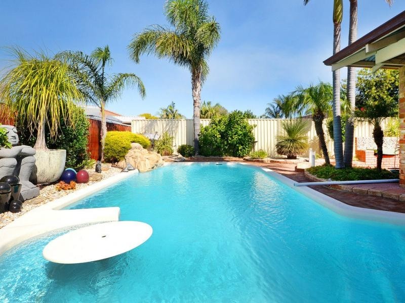 21 Comstock Way, Woodvale WA 6026