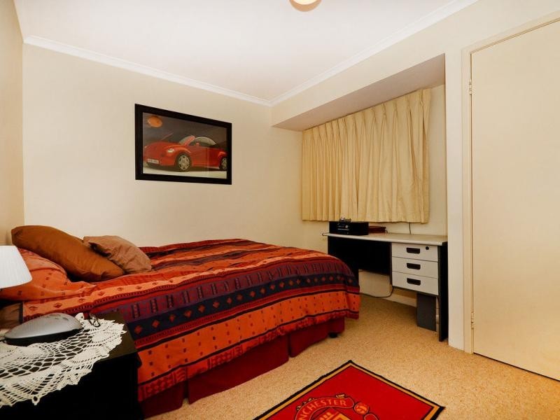 21 Comstock Way, Woodvale WA 6026