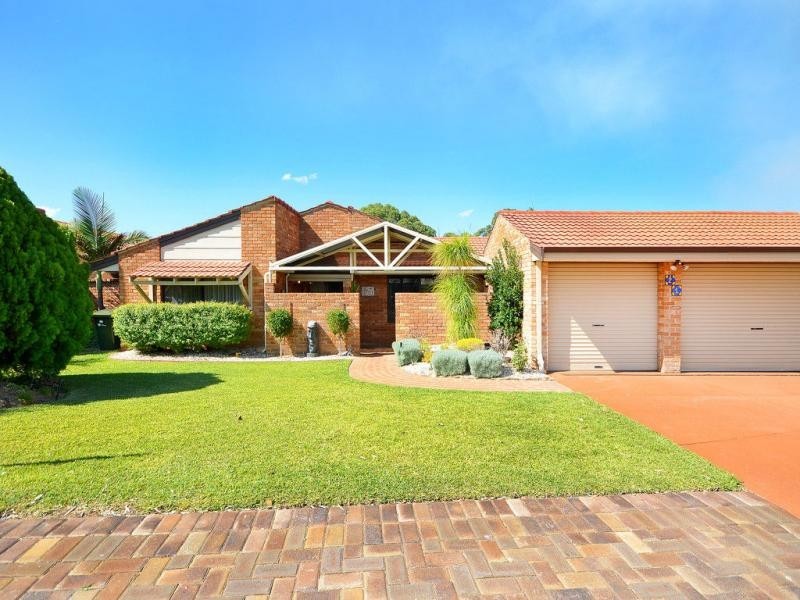 21 Comstock Way, Woodvale WA 6026