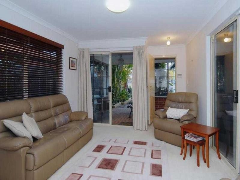 Unit 9/2 Corander Gardens, Carine WA 6020