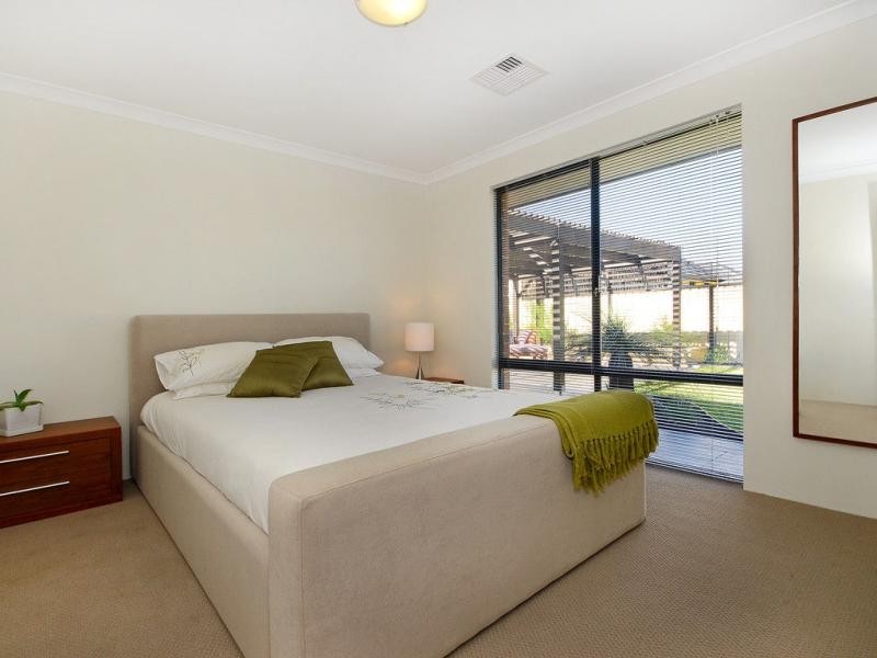 14 Lakewood Terrace, Clarkson WA 6030