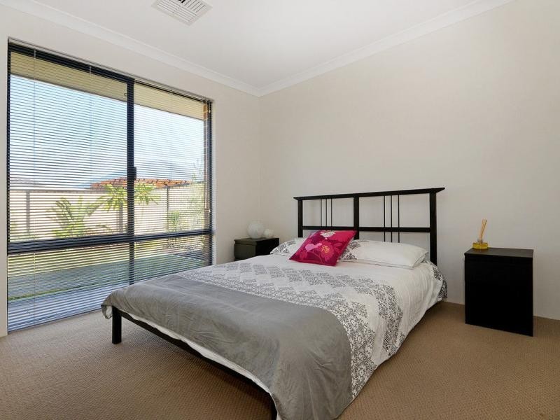 14 Lakewood Terrace, Clarkson WA 6030