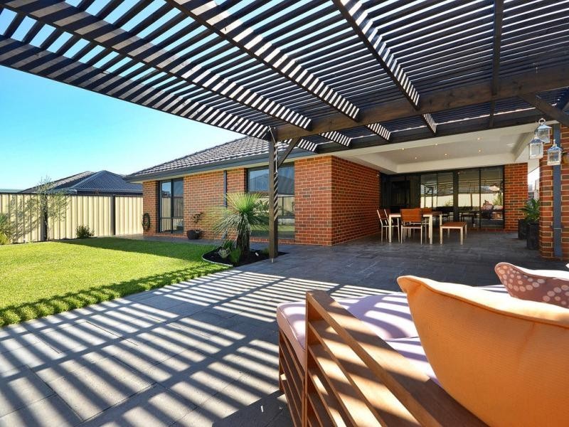 14 Lakewood Terrace, Clarkson WA 6030