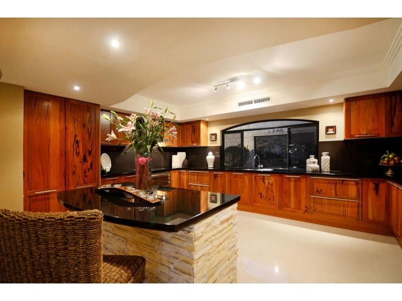 10 Ocean Falls Boulevard, Mindarie WA 6030