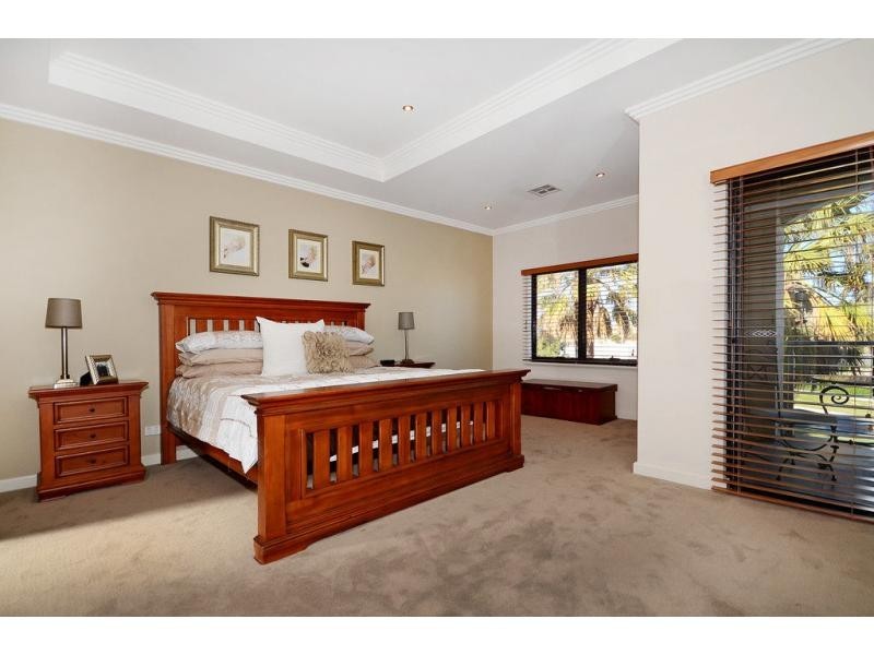 10 Ocean Falls Boulevard, Mindarie WA 6030