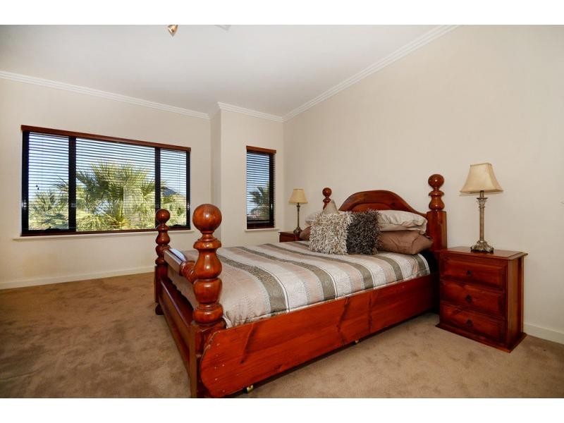 10 Ocean Falls Boulevard, Mindarie WA 6030