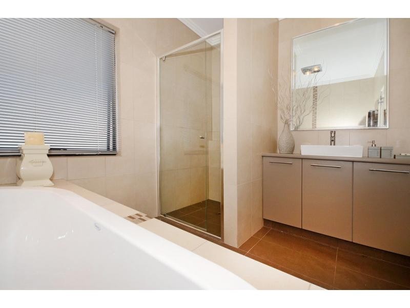 10 Ocean Falls Boulevard, Mindarie WA 6030