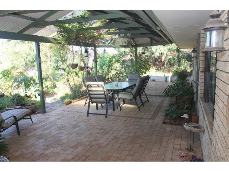 14 Bannister Road, Padbury WA 6025