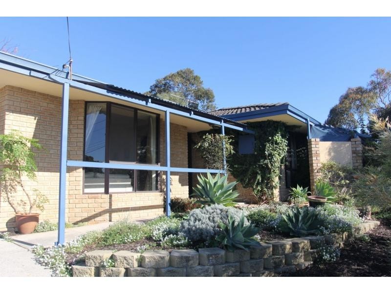 14 Bannister Road, Padbury WA 6025