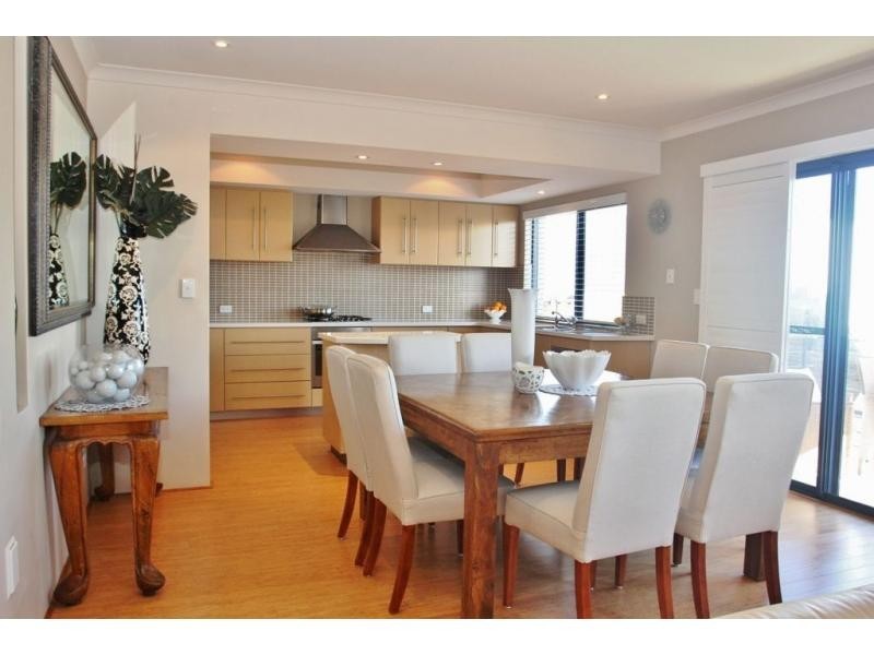 27 Toulon Circle, Mindarie WA 6030