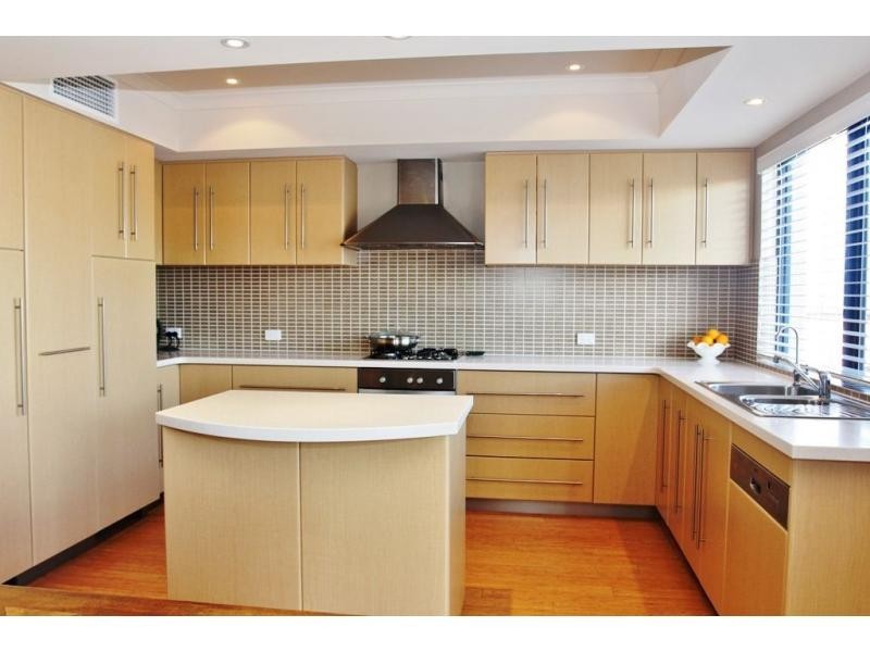 27 Toulon Circle, Mindarie WA 6030