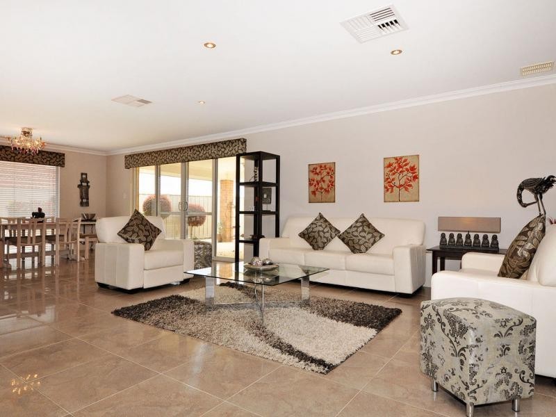 11 Hewlett Turn, Tapping WA 6065