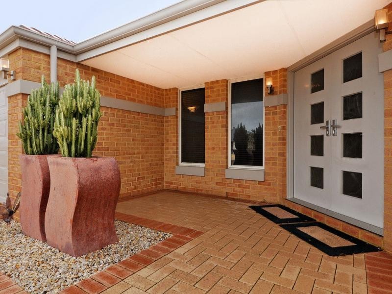 11 Hewlett Turn, Tapping WA 6065