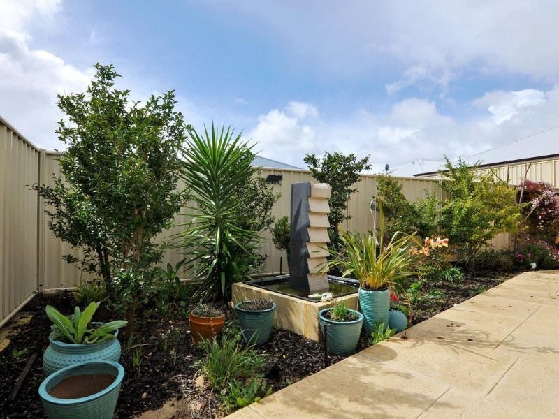 11 Hewlett Turn, Tapping WA 6065