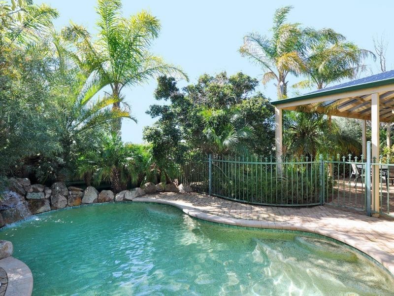 24 Castlegate Way, Woodvale WA 6026