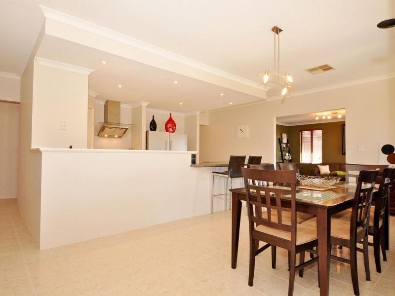 6 Waite Ridge, Aveley WA 6069