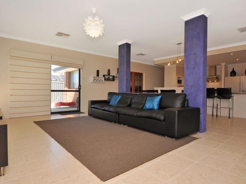 6 Waite Ridge, Aveley WA 6069