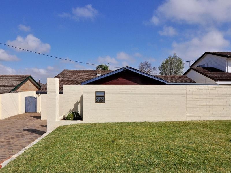 249 Ewen Street, Woodlands WA 6018