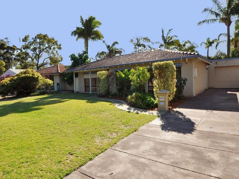 221 Lilburne Road, Duncraig WA 6023