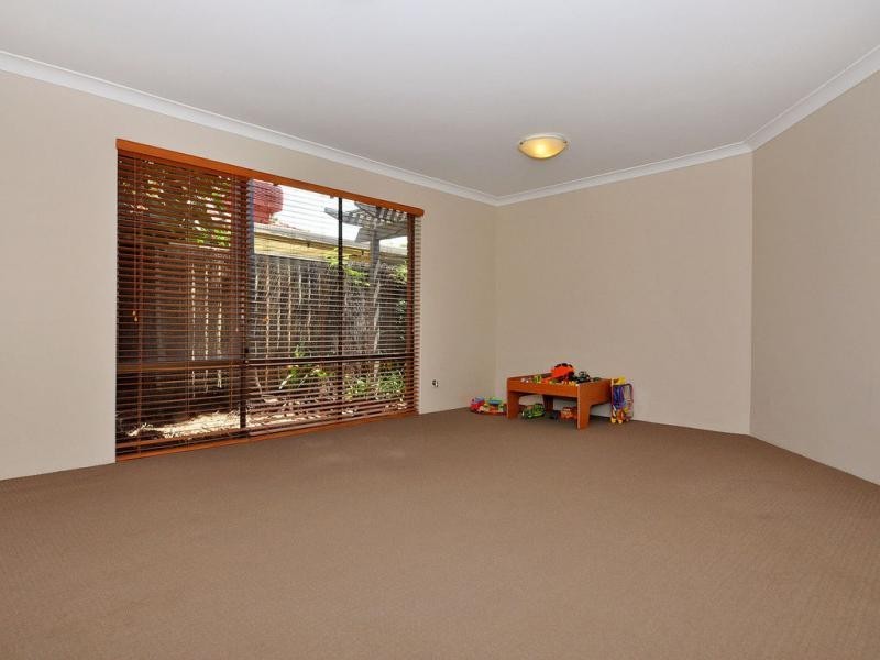 221 Lilburne Road, Duncraig WA 6023