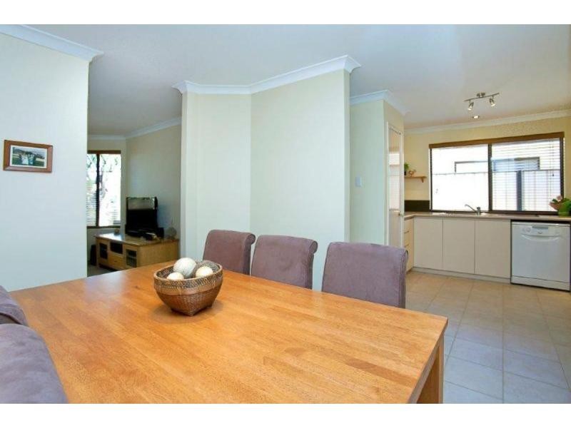 23B Blackwattle Parade, Padbury WA 6025