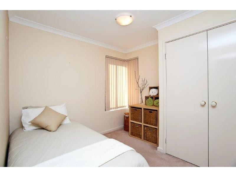 23B Blackwattle Parade, Padbury WA 6025