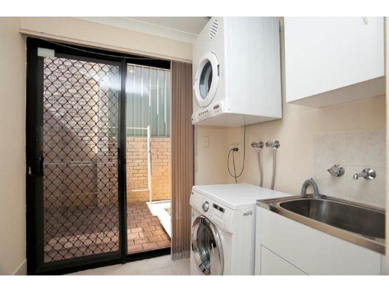 23B Blackwattle Parade, Padbury WA 6025