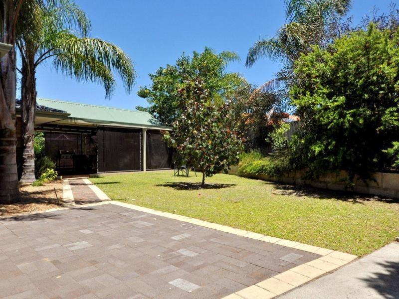 7 Vance Close, Kingsley WA 6026