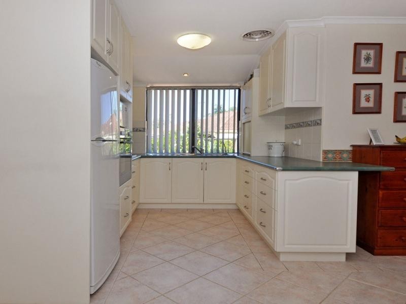 7 Vance Close, Kingsley WA 6026