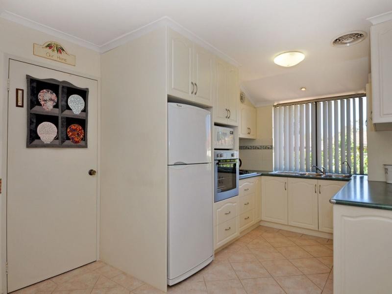 7 Vance Close, Kingsley WA 6026