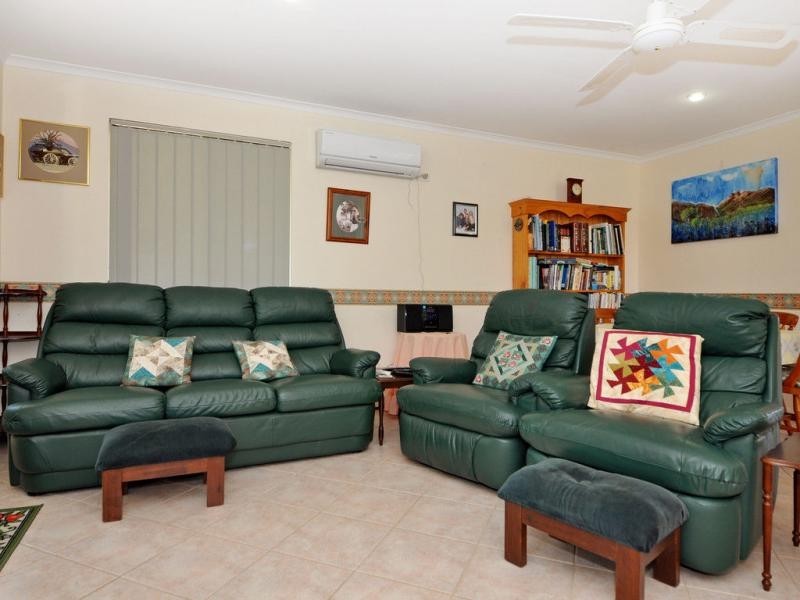 7 Vance Close, Kingsley WA 6026