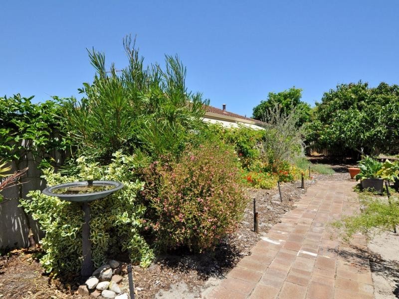 7 Vance Close, Kingsley WA 6026